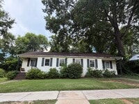 Building Photo - 306 N 11th St