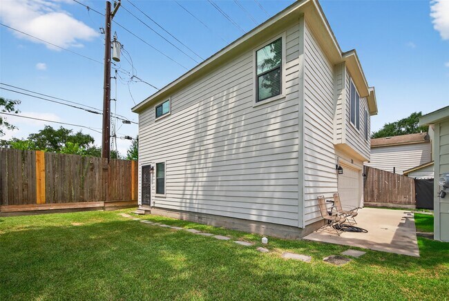 Building Photo - 3206 Arbor St