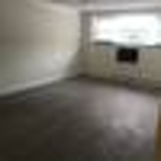 Building Photo - No Brokers Fee. Heat, Hot Water Included. ...