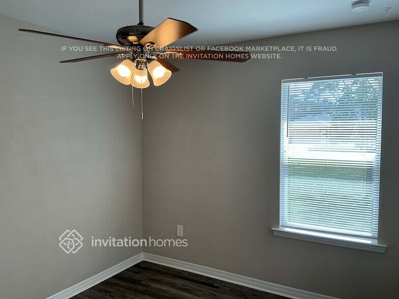 Building Photo - 7537 Viburnum