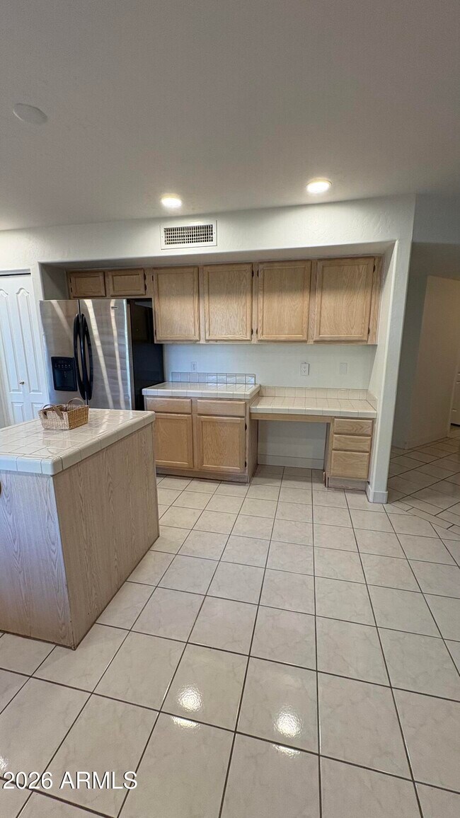 Building Photo - 19632 N 73rd Ave