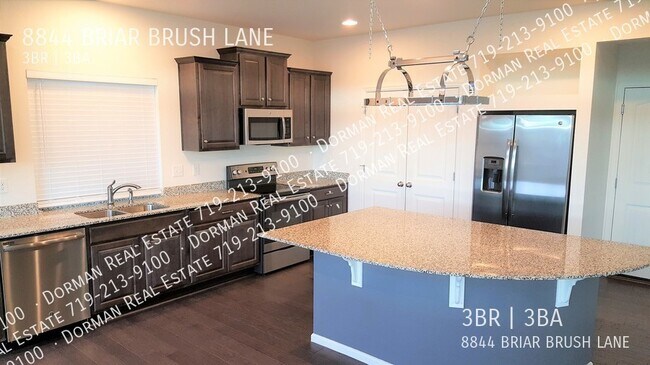 Building Photo - 8844 Briar Brush Ln