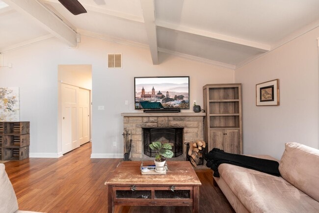 Building Photo - 4200 Dublin Rd