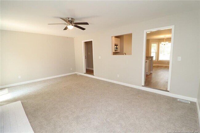 Building Photo - 104 Rainmist Cir