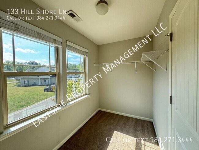 Building Photo - 133 Hill Shore Ln