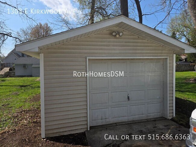 Building Photo - 1303 E Kirkwood Ave