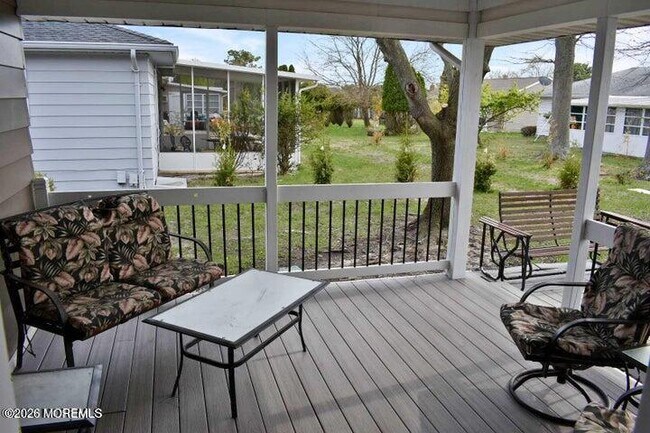 Building Photo - 27 Castle Harbor Dr