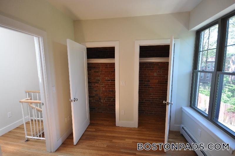 Building Photo - 22 Sussex St