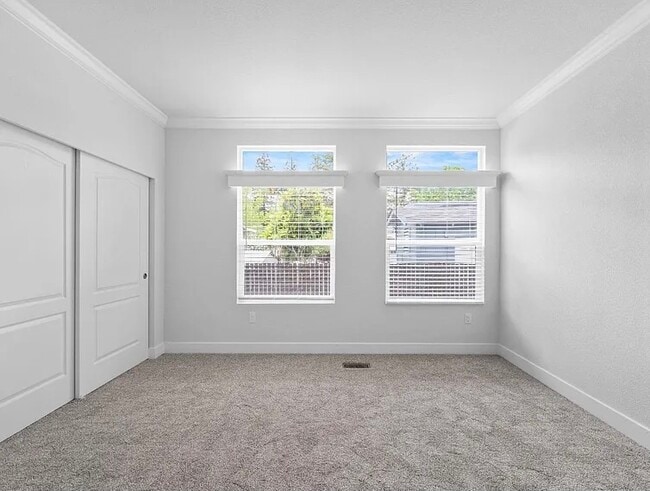 Building Photo - AVAILABLE NOW