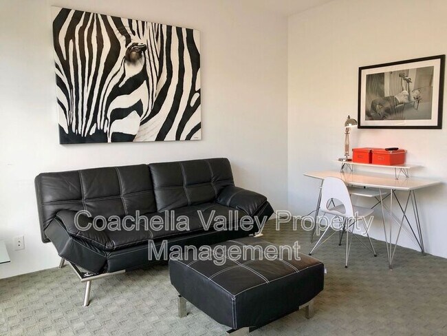 Building Photo - 2706 Alexander Club Dr