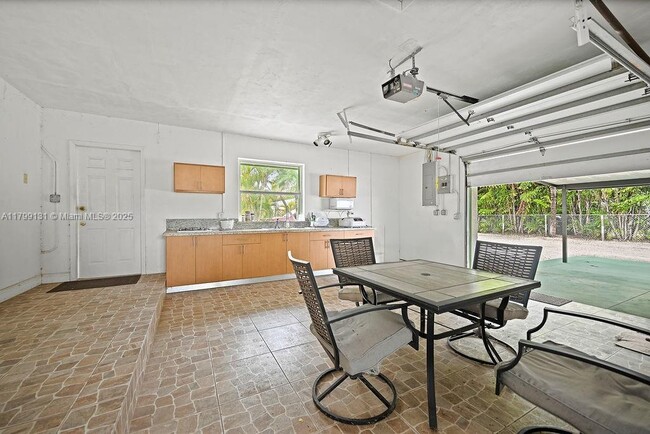Building Photo - 26100 SW 192nd Ave