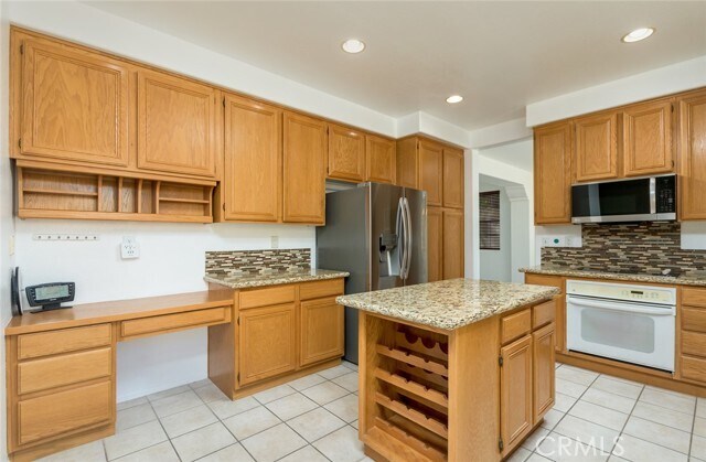 Building Photo - 42251 Sand Palm Way