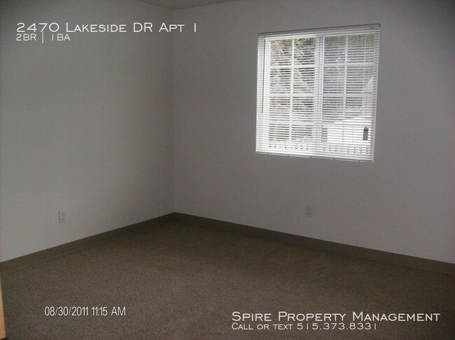 Building Photo - Spacious 2 bedroom 1 bath