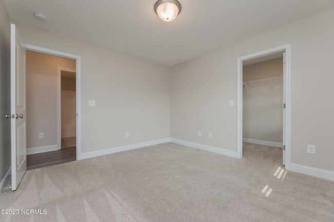 Building Photo - 432 Pebble Shore Dr