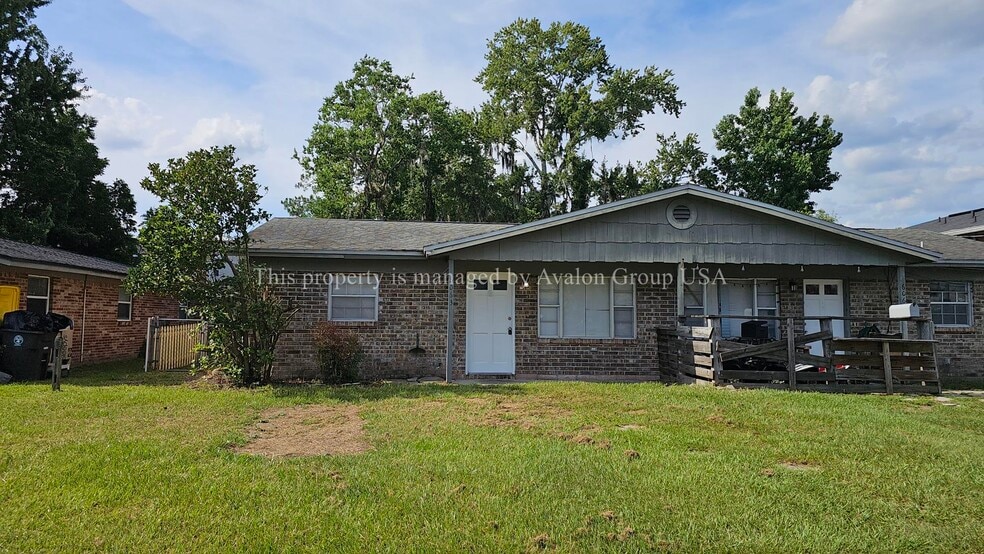 Primary Photo - 6063 Longchamp Dr