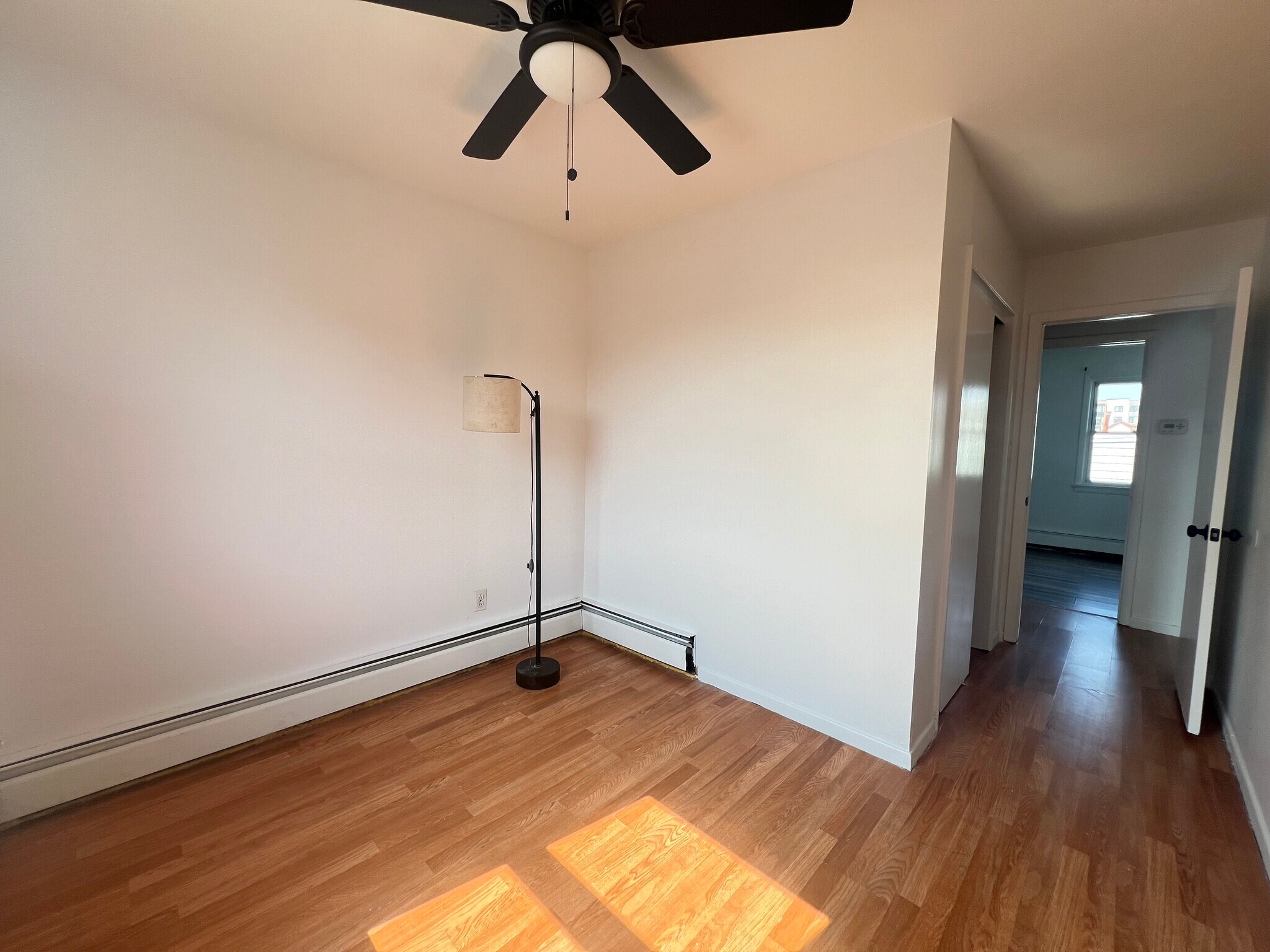 Building Photo - 13 E 17th St