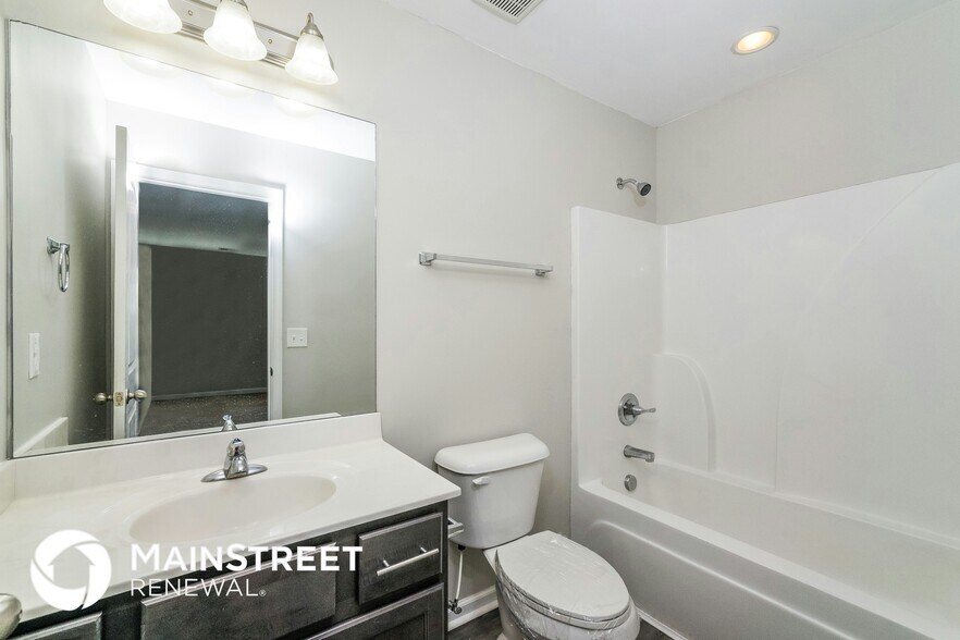 Building Photo - 2201 Walcot Way