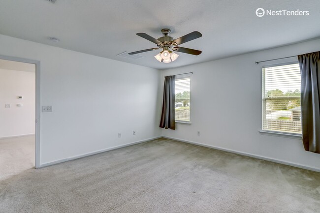 Building Photo - Five Bedrooms in Yulee's TCP!