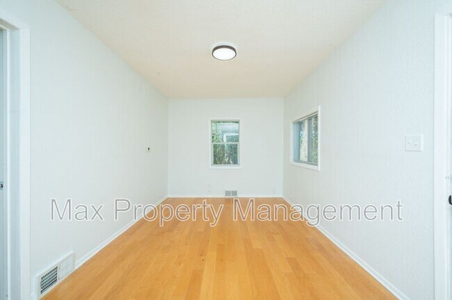 Building Photo - 3830 51st St