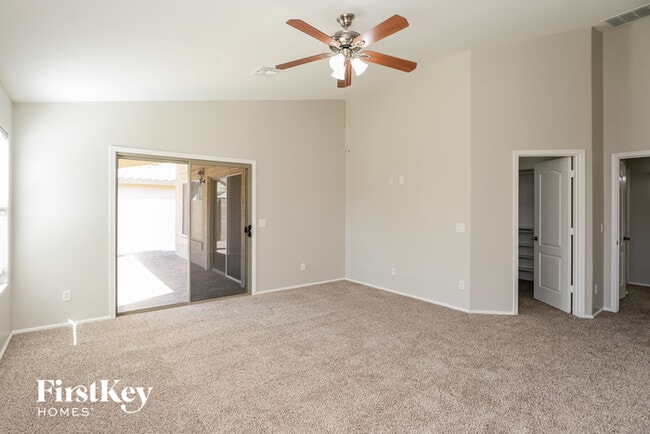 Building Photo - 1263 W Busa Dr