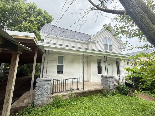 Building Photo - 2137 N Delaware Ave