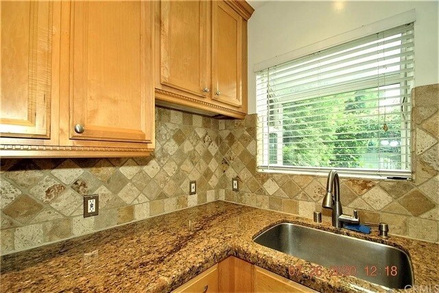 Building Photo - 440 W Elk Ave