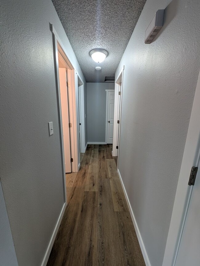 Building Photo - Newly Remodeled 3 Bedroom Home in Port Orc...