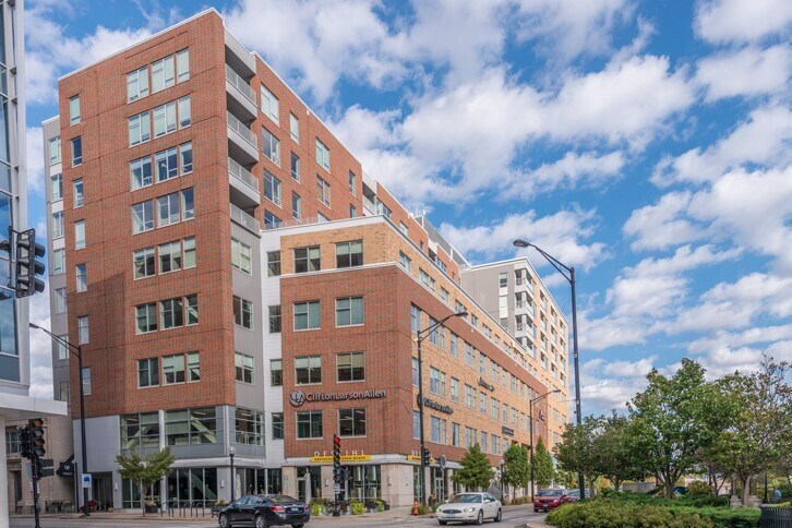 Building Photo - 301 N Neil St