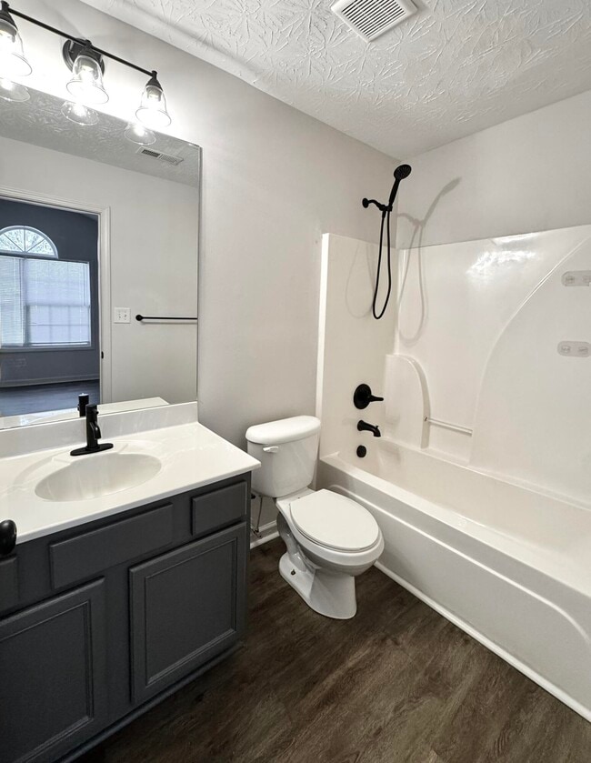 Building Photo - 2216 Prescott Ln