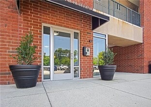 Building Photo - PORT WARWICK