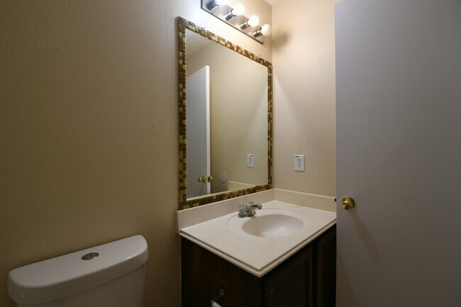 Building Photo - 8611 Texas Acorn Ave