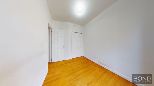 Building Photo - 2 bedroom in Manhattan NY 10003