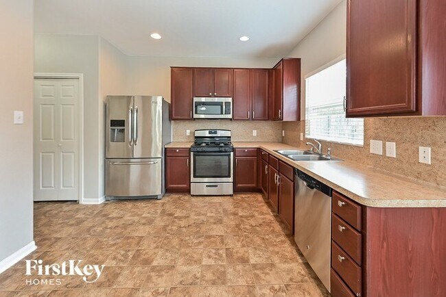 Building Photo - 4930 Hackamore Brook Ct
