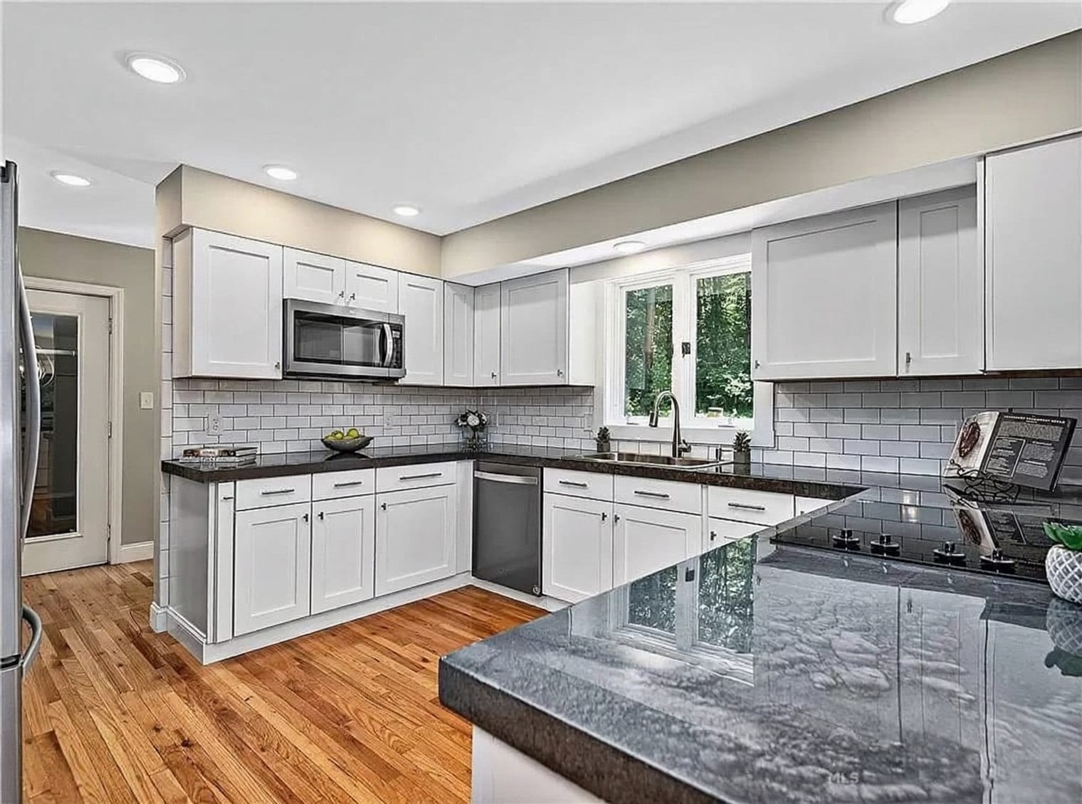 Building Photo - 19 Shady Brook Ln