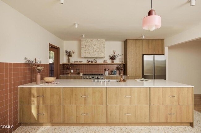 Building Photo - 6002 Springvale Dr