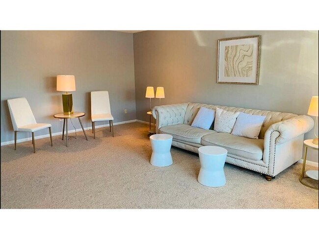 Building Photo - 1420 6th Ave S