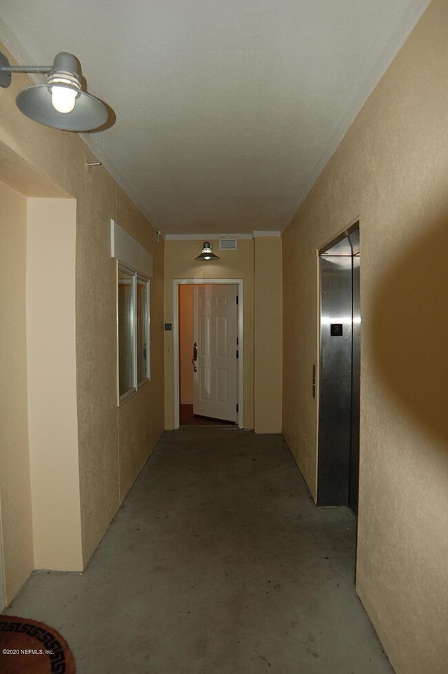 Building Photo - 525 3rd St N