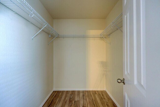 Building Photo - 129 Dove Song Dr