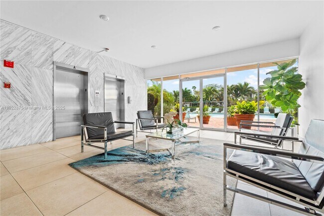 Building Photo - 401 Golden Isles Dr