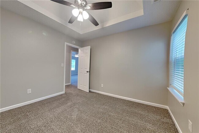 Building Photo - 6469 Lester Ln