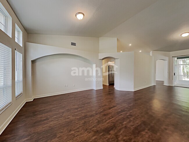 Building Photo - 2905 Empress Ct