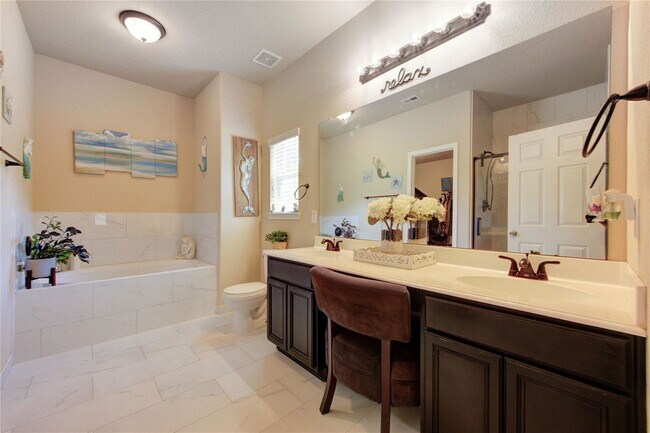 Building Photo - 10531 Sunflower Dr