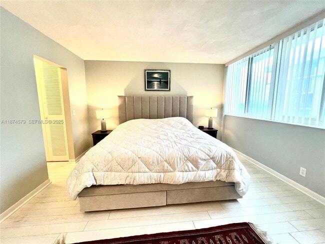 Building Photo - 125 S Ocean Ave