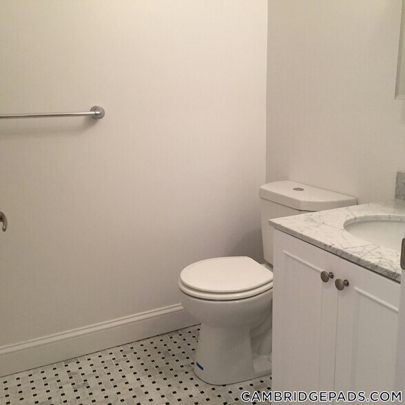 Building Photo - 55 Langdon St