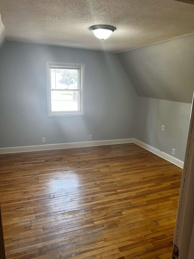 Building Photo - 626 Hudson St