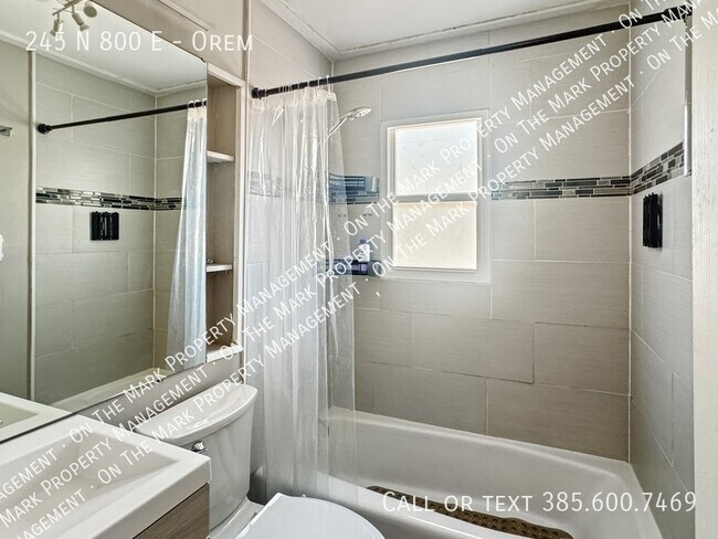 Building Photo - 245 N 800 E