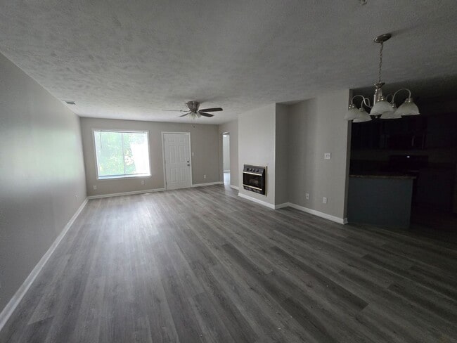 Building Photo - 3375 Galleria Dr