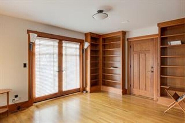Building Photo - Craftsman Custom built home