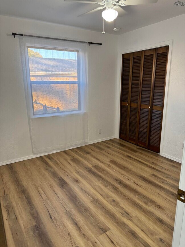 Building Photo - 2304 Tinker Trl