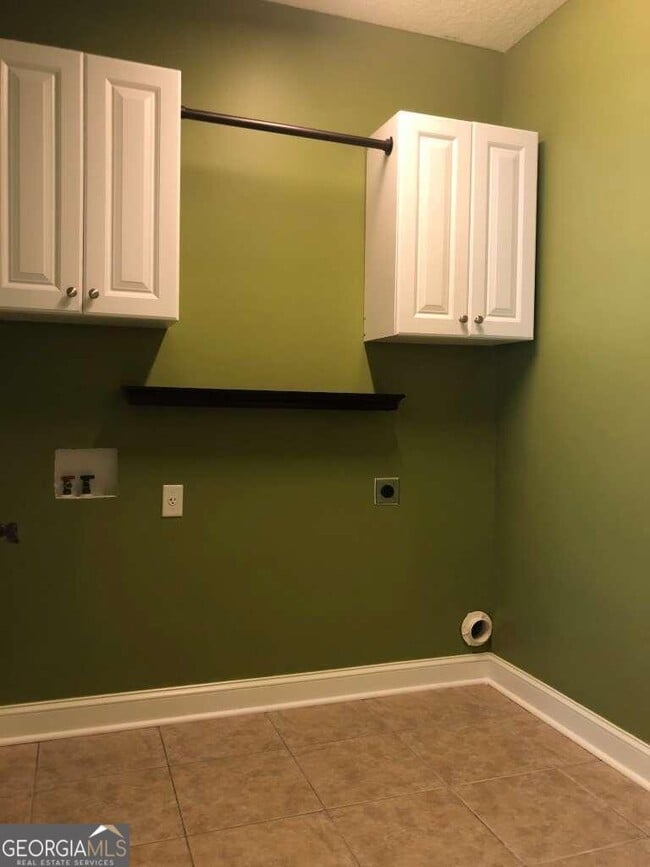 Building Photo - 95 Spyglass